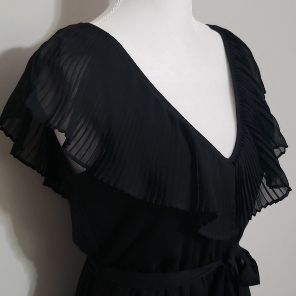 ❤Host Pick❤Victoria's Secret Chiffon Black Maxi Dress w/Belt - Picture 4 of 14